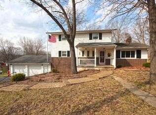 6382 John Dr, Mount Zion, IL 62549