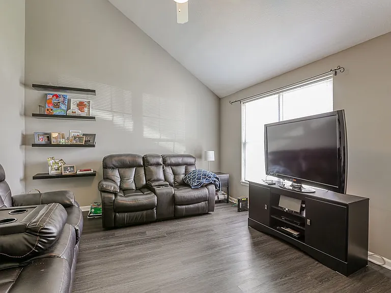 234 SW Chartwell Cir #234 — Photo 12
