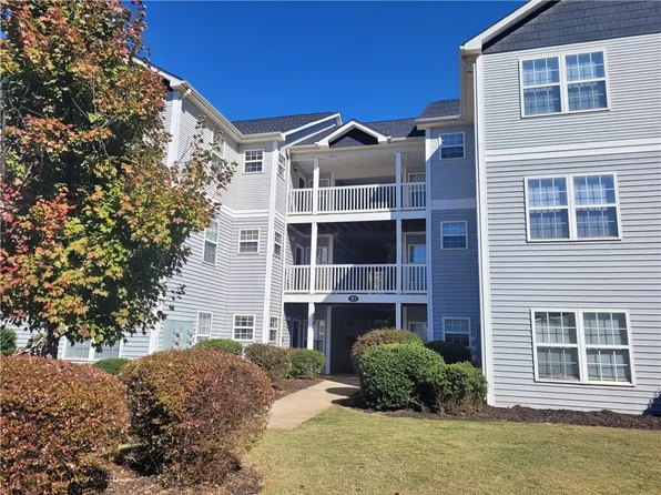 121 University Village Dr APT D, Central, SC 29630