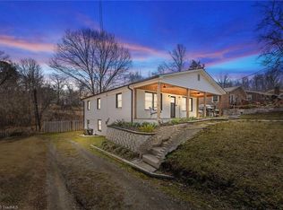 833 Bowerwood Dr, Thomasville, NC 27360