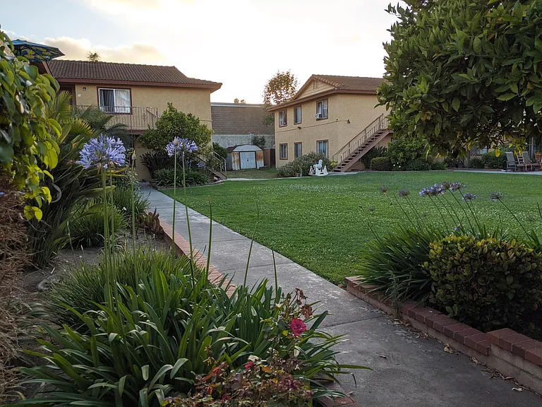 820 N Santa Fe Ave #11 — Photo 9