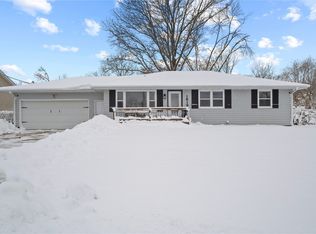 1619 Memorial Dr SE, Cedar Rapids, IA 52403
