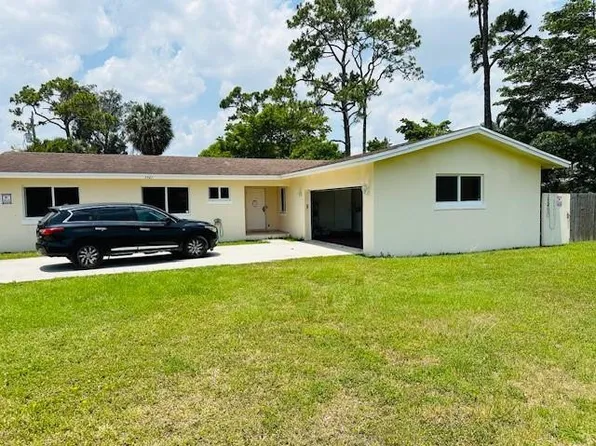3421 Helena Dr, Lake Worth, FL 33461