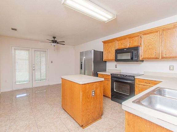 5th image of 2907 Lantana Dr