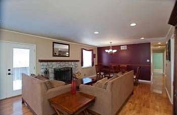 4th image of 10931 Grovedale Dr
