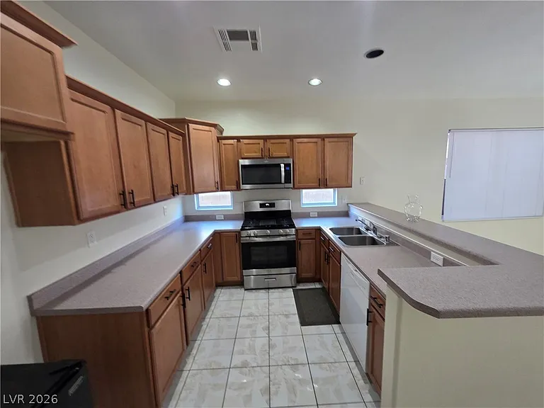731 Emerald Idol Pl — Photo 55