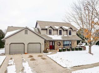 1302 Wimbleton Way, Waunakee, WI 53597