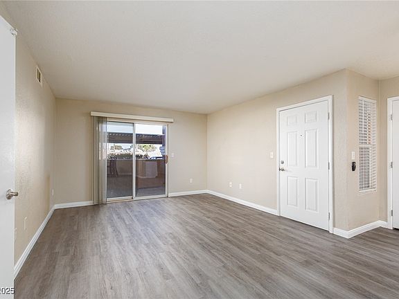 5th image of 8101 W Flamingo Rd Unit 1024