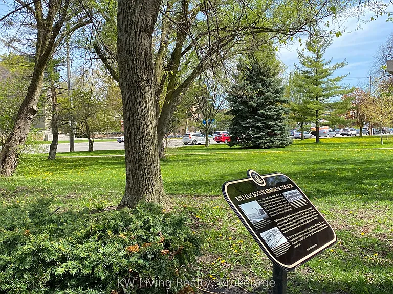 17 Hargrave Ln — Photo 2