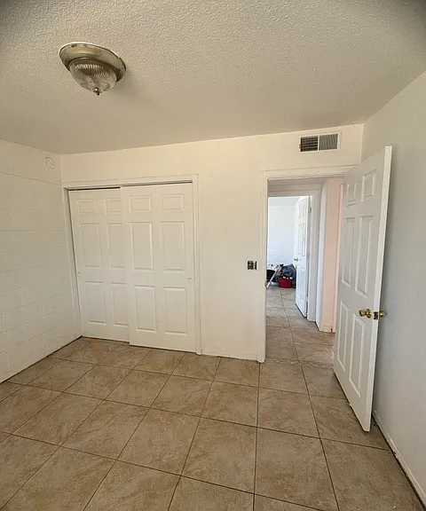 757 S Oliver St — Photo 10