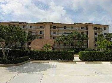 1st image of 601 Seafarer Cir APT 506