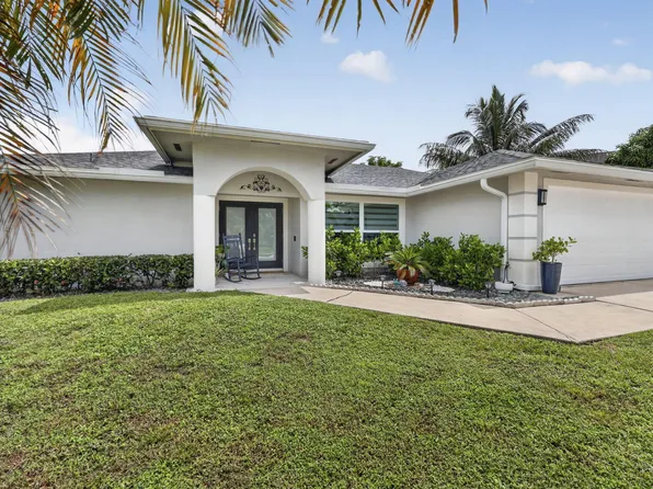 1390 Pine Valley Dr, Wellington, FL 33414