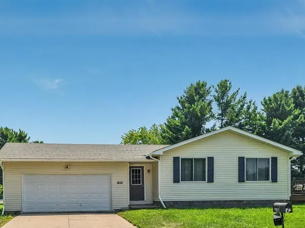 640 Sundance St, Amery, WI 54001