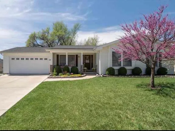 3595 Yellow Jasmine Dr, Bridgeton, MO 63044