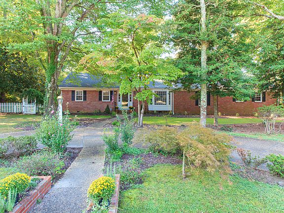 3rd image of 116 John Tyler Ln
