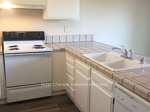 5th image of 1480 Calabazas Blvd