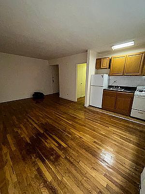 2nd image of 550 Ocean Ave APT 3B