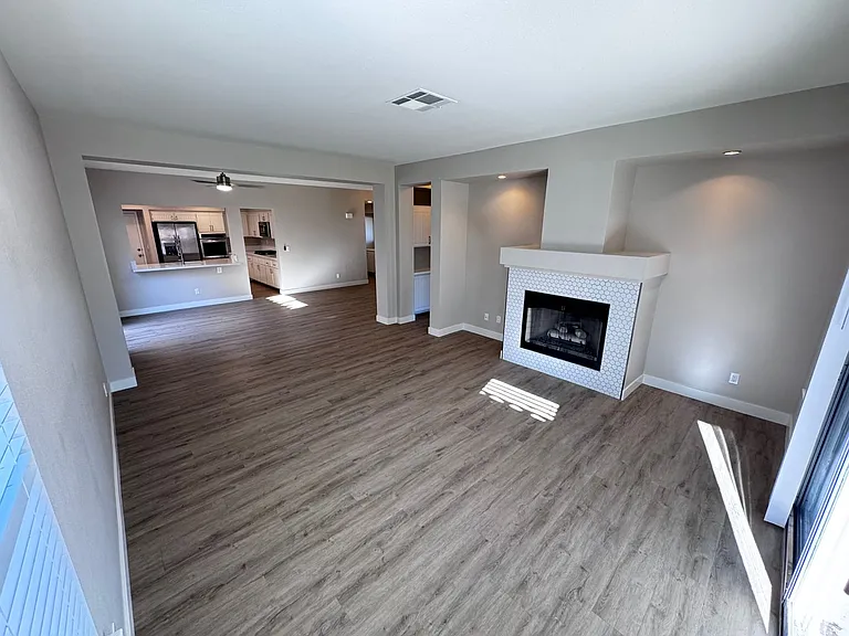 2544 Golden Sands Dr — Photo 7