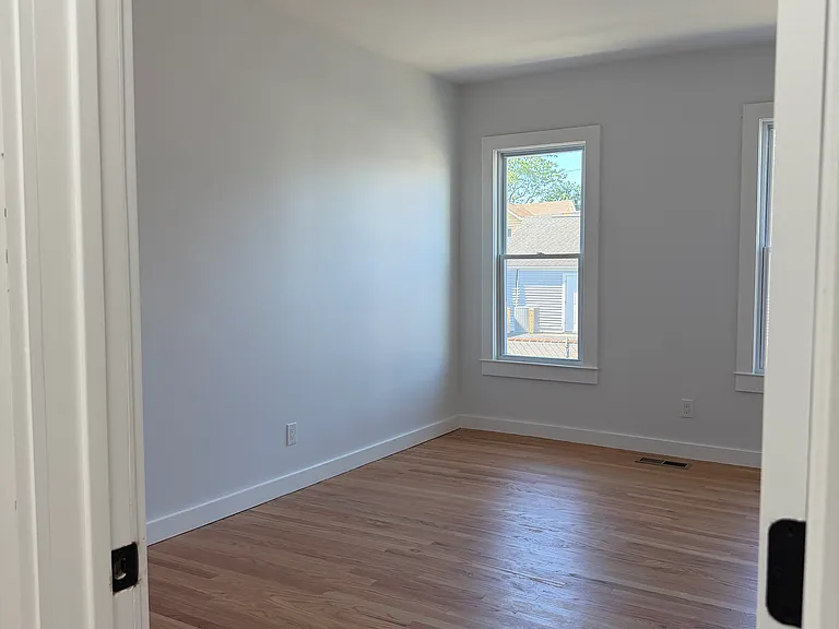 454 Newfield Ave #1 — Photo 12