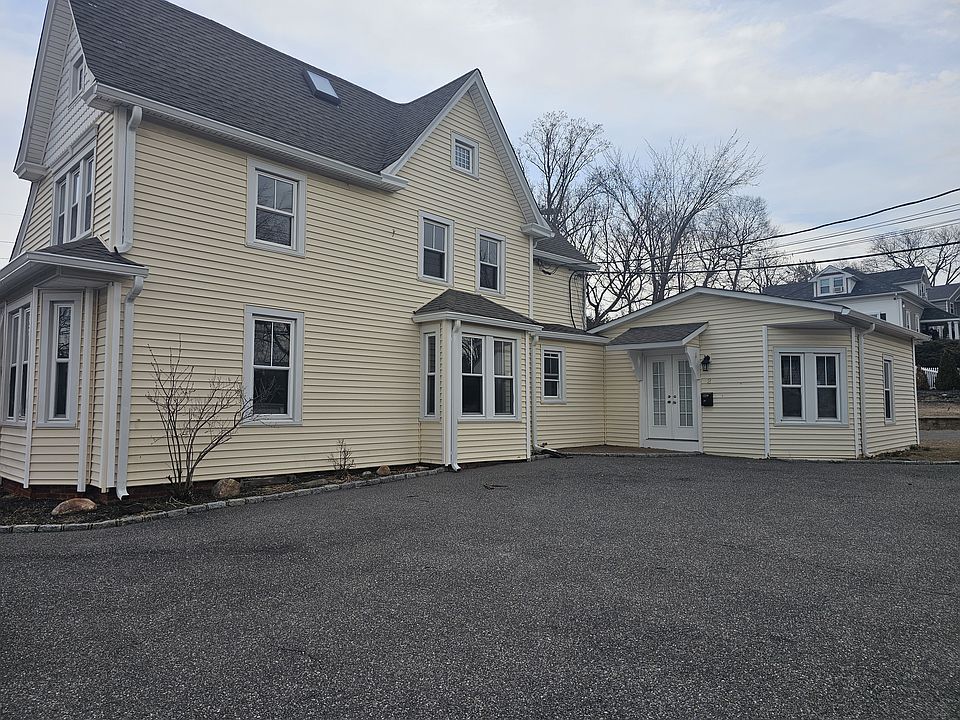 1st image of 49 Landing Ave APT 3