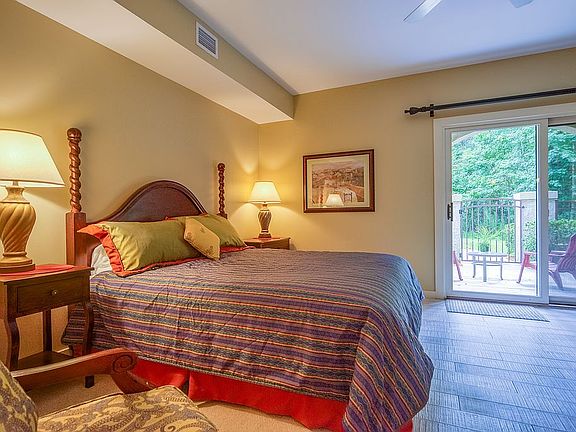 2nd image of 945 Registry Blvd Unit 112