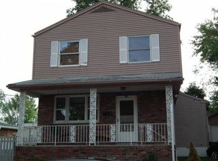 33 Lionel St, Clark, NJ 07066