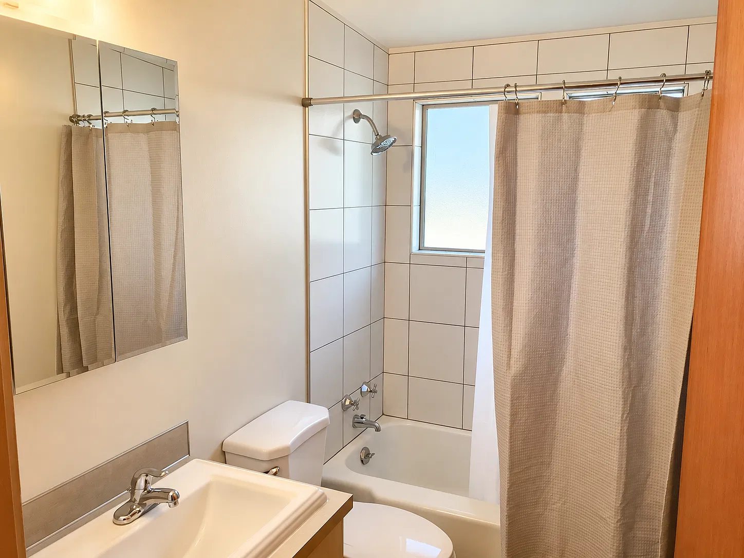 2 bed, 1300 sqft, $3,450 — Photo 4