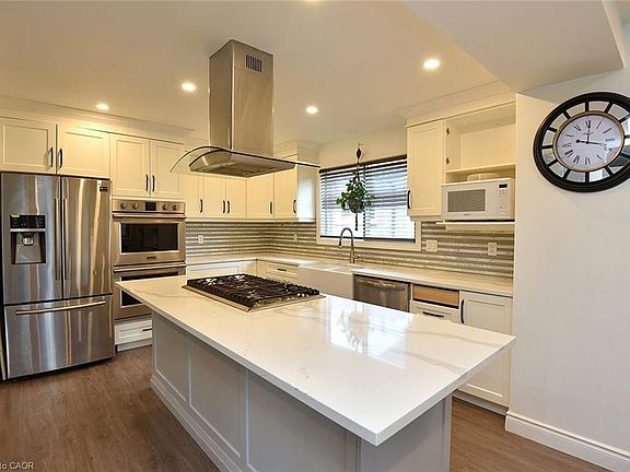 5th image of 126 Bastille St