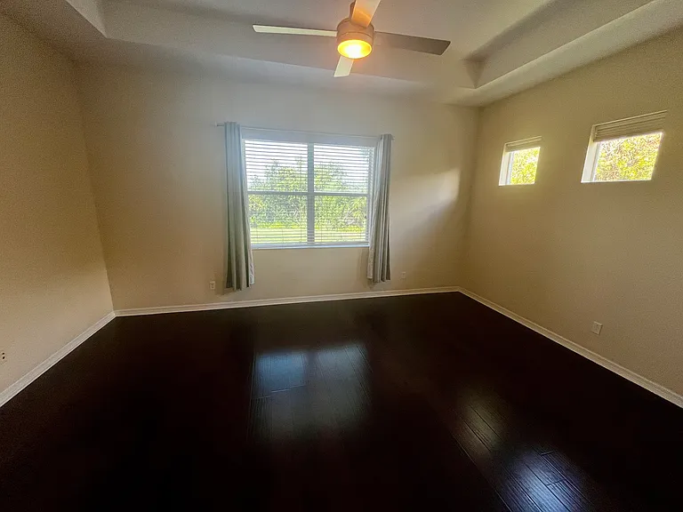 4726 Claremont Park Dr — Photo 24