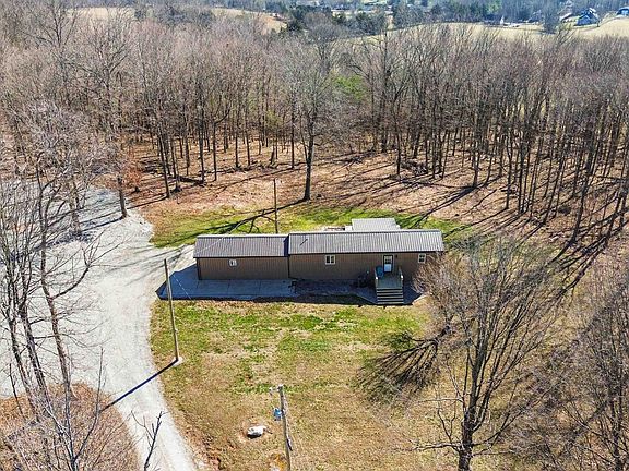 2nd image of 119 Harmony Ln