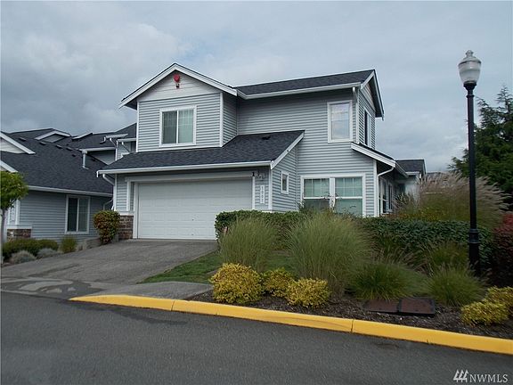 3rd image of 1007 71st St SE