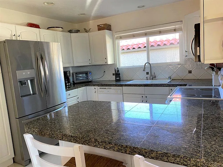 6677 Paseo Del Norte — Photo 9