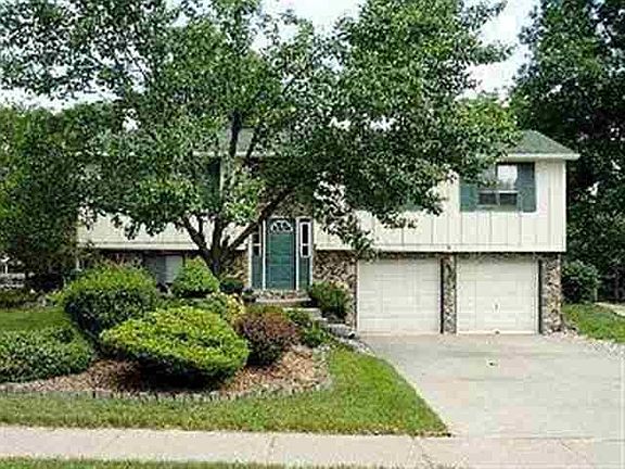 2nd image of 3810 Oldbury St
