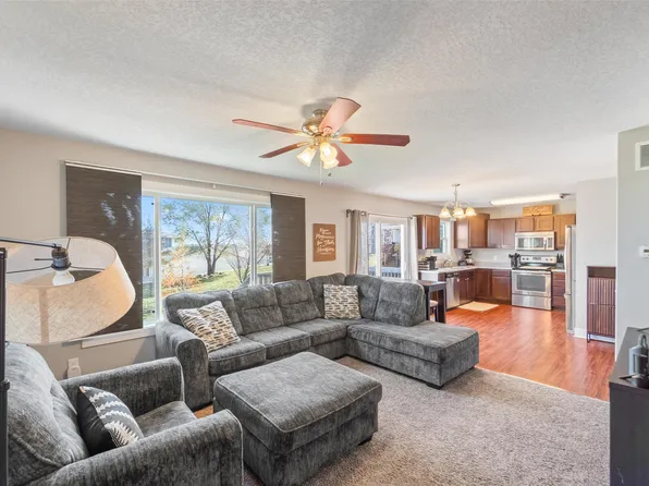 2880 Park Pl, Norwalk, IA 50211