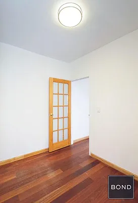 Rented by Bond New York | media 21