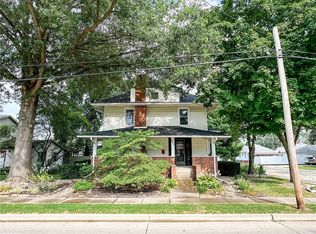 401 N Range St, Oblong, IL 62449