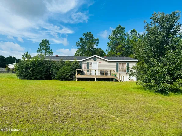 14101 Briarwood Dr, Vancleave, MS 39565