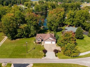 2 Creek Cv, Sardinia, OH 45171