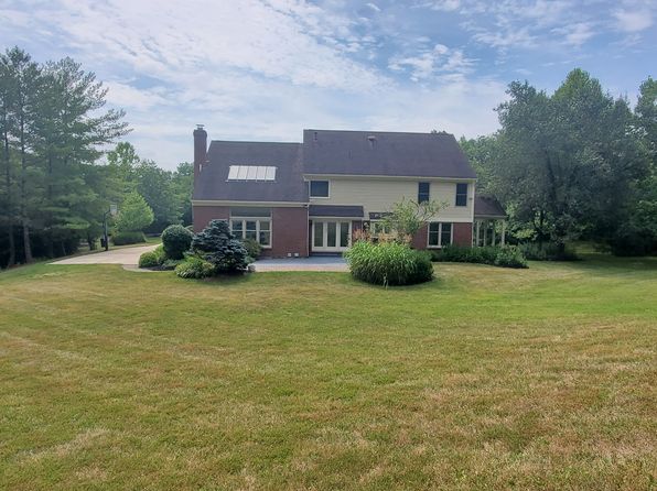 6636 Wyndwatch Dr, Cincinnati, OH 45230