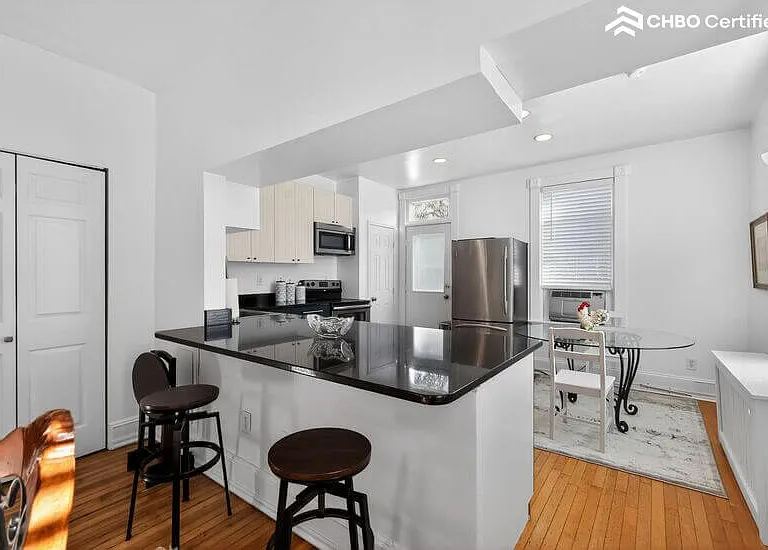 1409 1st St NW — Photo 7