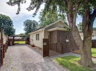 525 Denby St, Carlinville, IL 62626