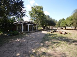 9637 Sunny Side Rd, Hempstead, TX 77445