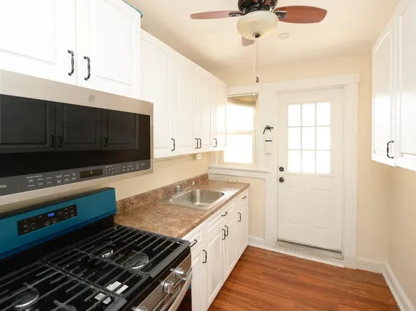 218 Rock Rd #2L, Glen Rock, NJ 07452