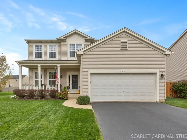 3183 Pinewood Dr, Yorkville, IL 60560