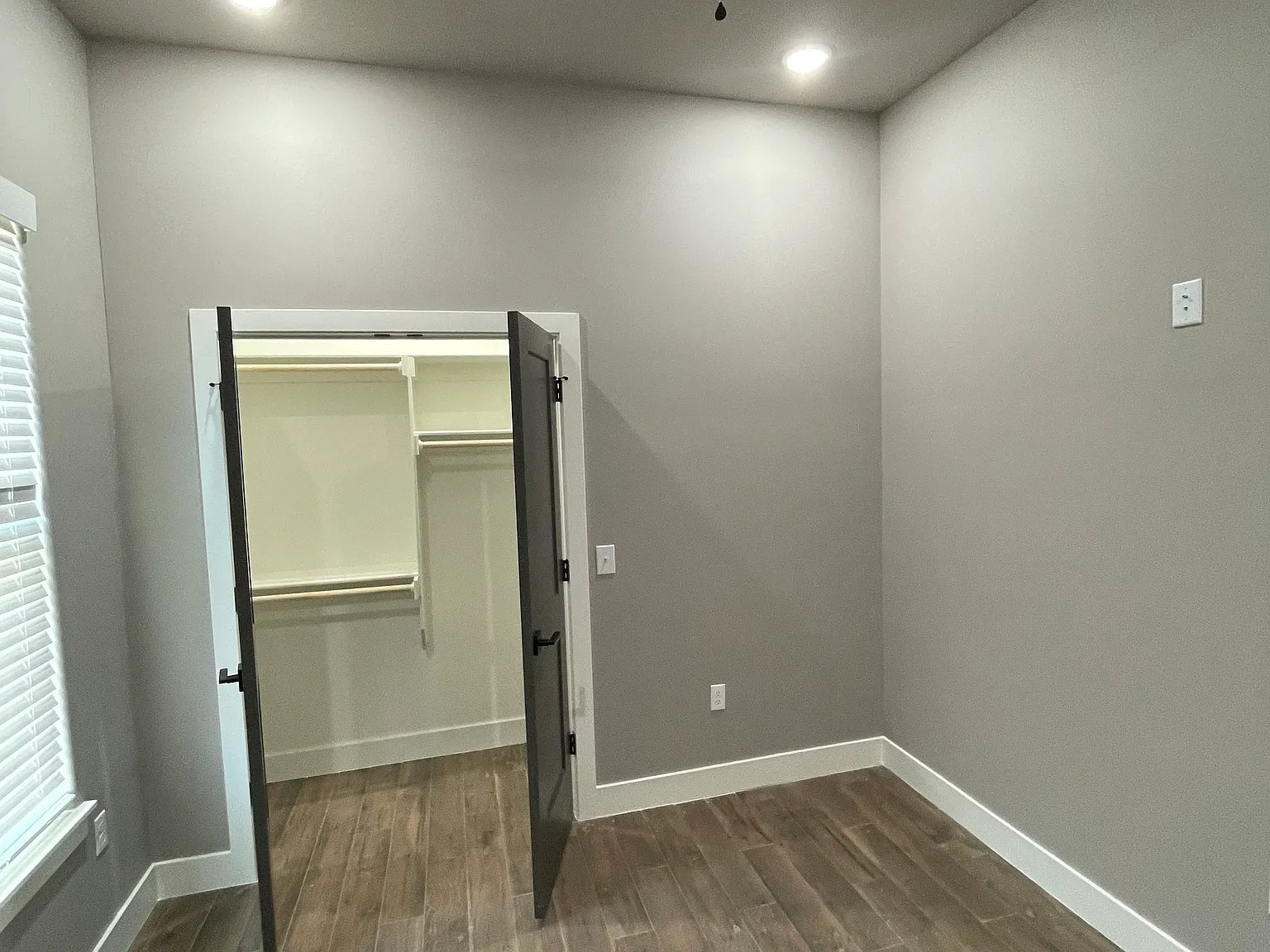 4 bed, 2314 sqft, $2,400 — Photo 4