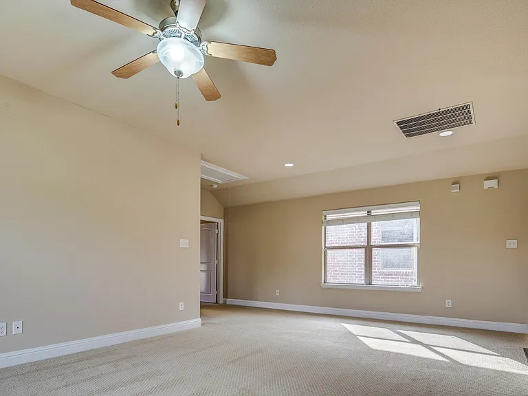 725 Rembrandt Ct — Photo 22