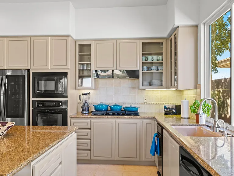 872 Mission Creek Dr — Photo 13