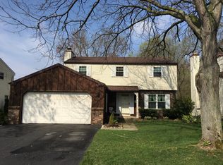 6031 Pebble Stone Rd, Sylvania, OH 43560