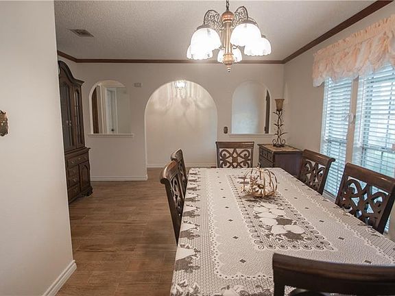 4th image of 1400 S Salem Meadow Cir