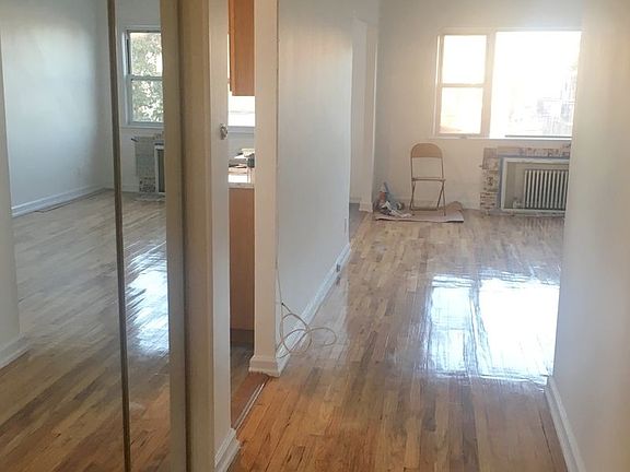 2nd image of 2130 33rd Ave #2